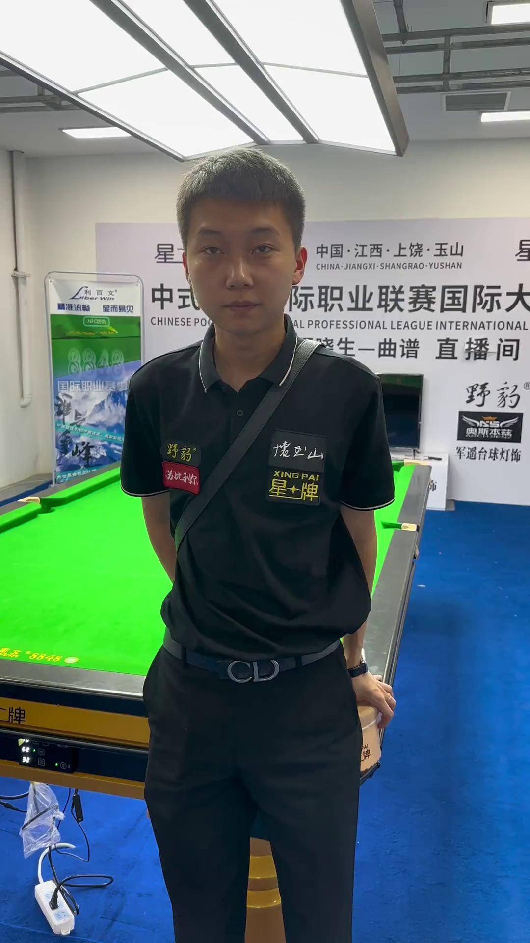 参与体育锻 参与体育锻