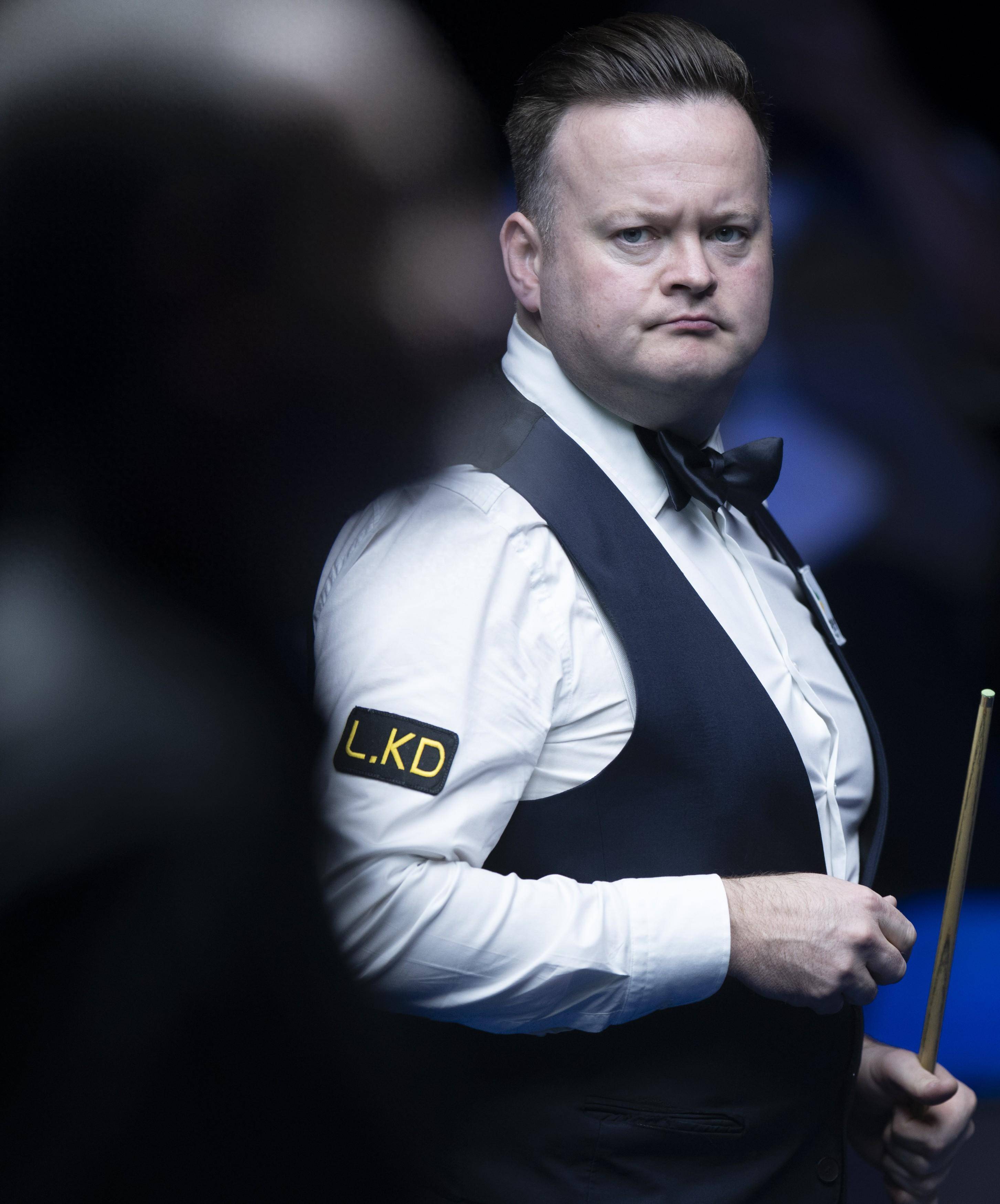 也显得措手 也显得措手